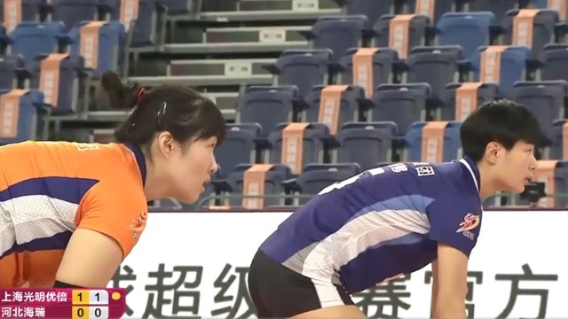 龚翔宇|今年女排联赛有哪些亮点?小鬼当家,还是姑娘们的拼搏精神?