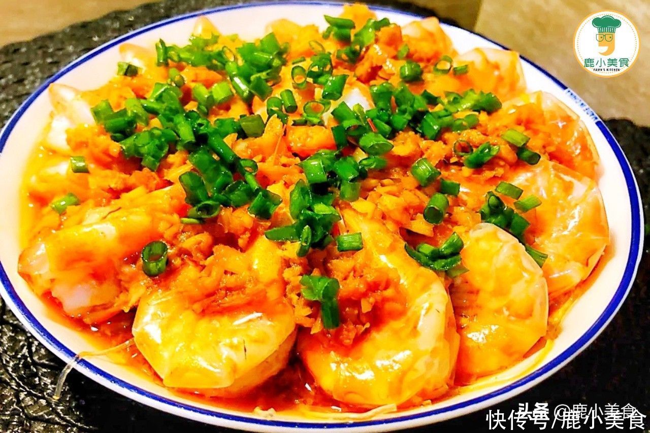 “粉丝+虾”简单蒸一盘，蒜味鲜香，虾肉弹嫩，全家抢着吃