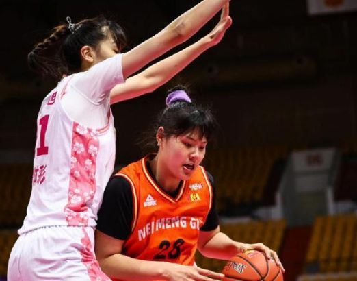 江苏队|19投13中狂轰31分19板!李月汝还没尽全力 谁能阻挡这巨无霸?