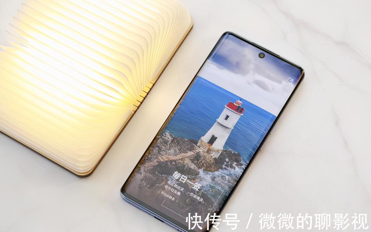 oled|都是2699元，华为Nova9对比荣耀50，我们该如何选择？