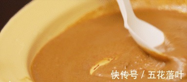 庄老板|调份顺滑开胃的酱料,拌碗满分冷面!