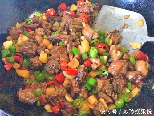  蒜苗的青|夏季必吃的一种肉类，滋补能力比羊肉还厉害，价格便宜一学就会