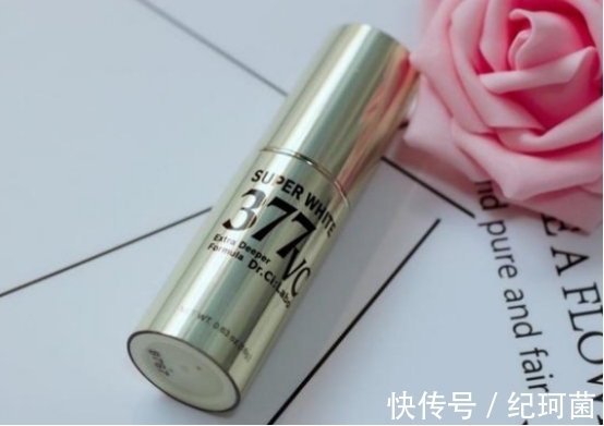 皮肤 女人过了50岁想抗老,盘点几款口碑爆棚的护肤品,抗皱紧致效果好