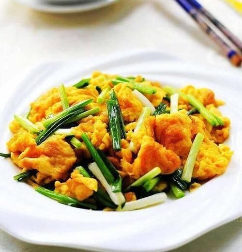 香喷喷的解馋下饭吃，酥脆鲜嫩，大人孩子吃得可爽了！