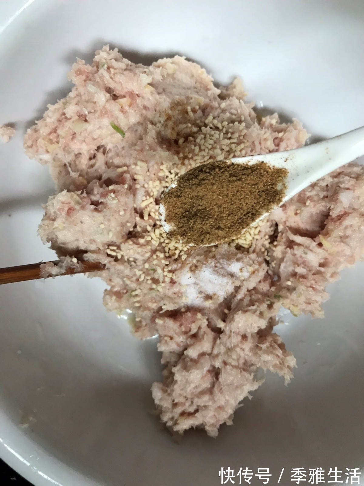 馄饨|想吃馄饨不用叫外卖了，自己在家包，鲜嫩多汁，新手也能学会