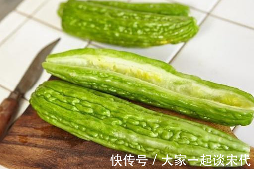 湿热|临近预产期时,为了胎儿能顺利出生,这4种食物就别吃了!