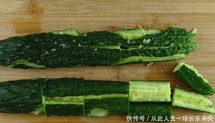 每年我家年夜饭必做的一道凉菜，清爽开胃又解腻，比大鱼大肉好吃