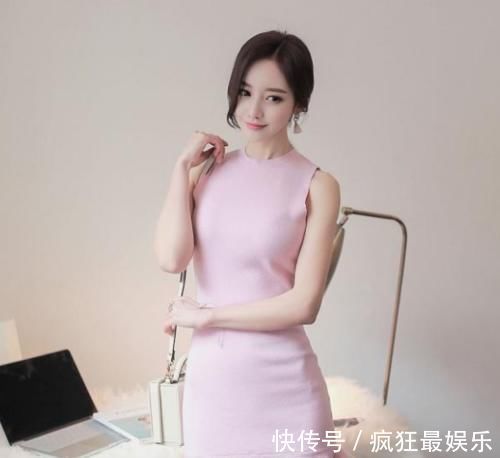 紧身裙|美女穿搭：的紧身裙在街头也能瞬间成为主角，高贵典雅气质