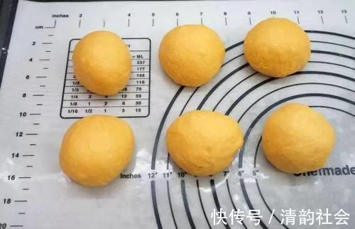 面包|用苹果当馅做的美食，我和孩子尝一口后抢着吃，天天吃也不够