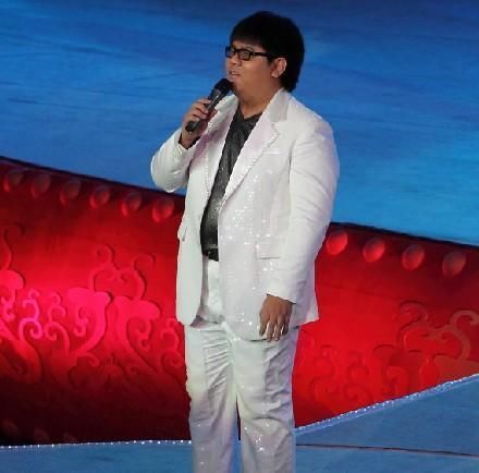 星光大道走红后四处捞金,被骂草根歌手杨光今怎样