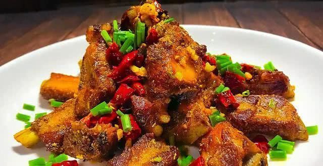 孜然|孜然排骨怎么做教你一种家常做法,嚼起來帶勁,吃着停不下来