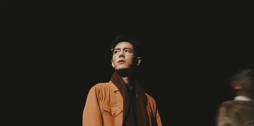 孙犁|肖战出圈之舞台获业内高度赞赏:他在演绎自己,将观众带入异时空