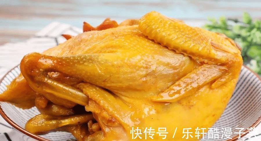 这样做出来的咸香鸡,好吃又美味,你可以学一下
