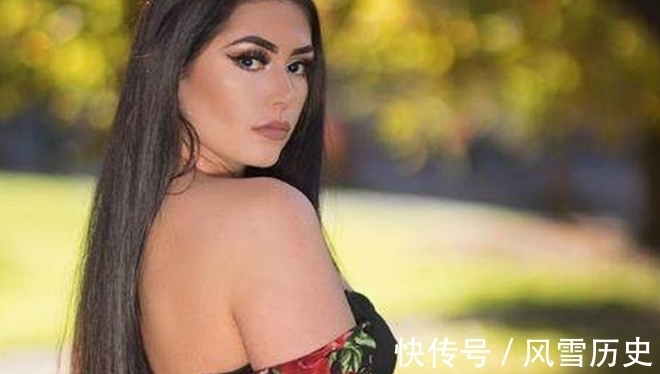 瑜伽|希腊胖妞，酷爱瑜伽，身材曲线凹凸有致很迷人