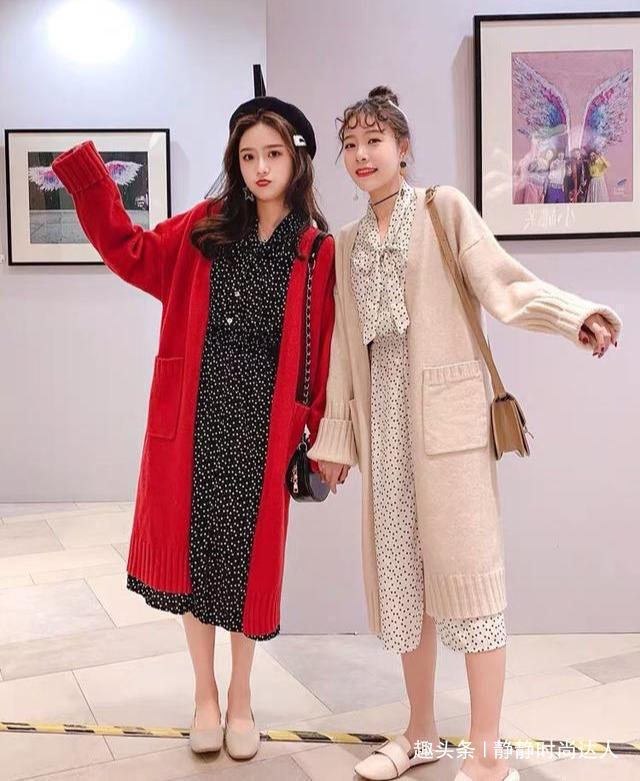 毛衣 秋天长款宽松毛衣搭裙子,女人的温柔感,一下就出来了