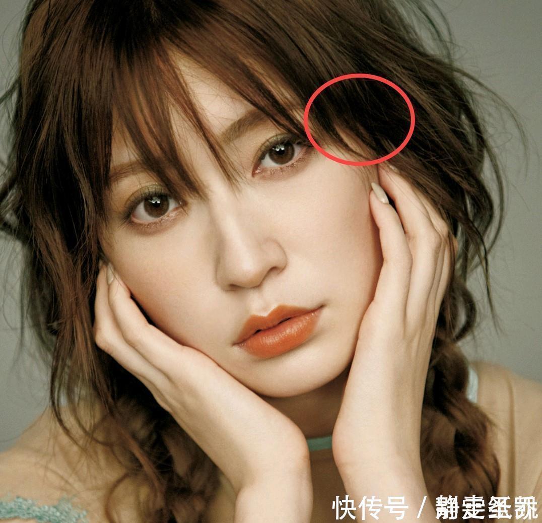 特征|脸上有这3处“特征”的女生,不太适合露额头,有刘海看着更女神