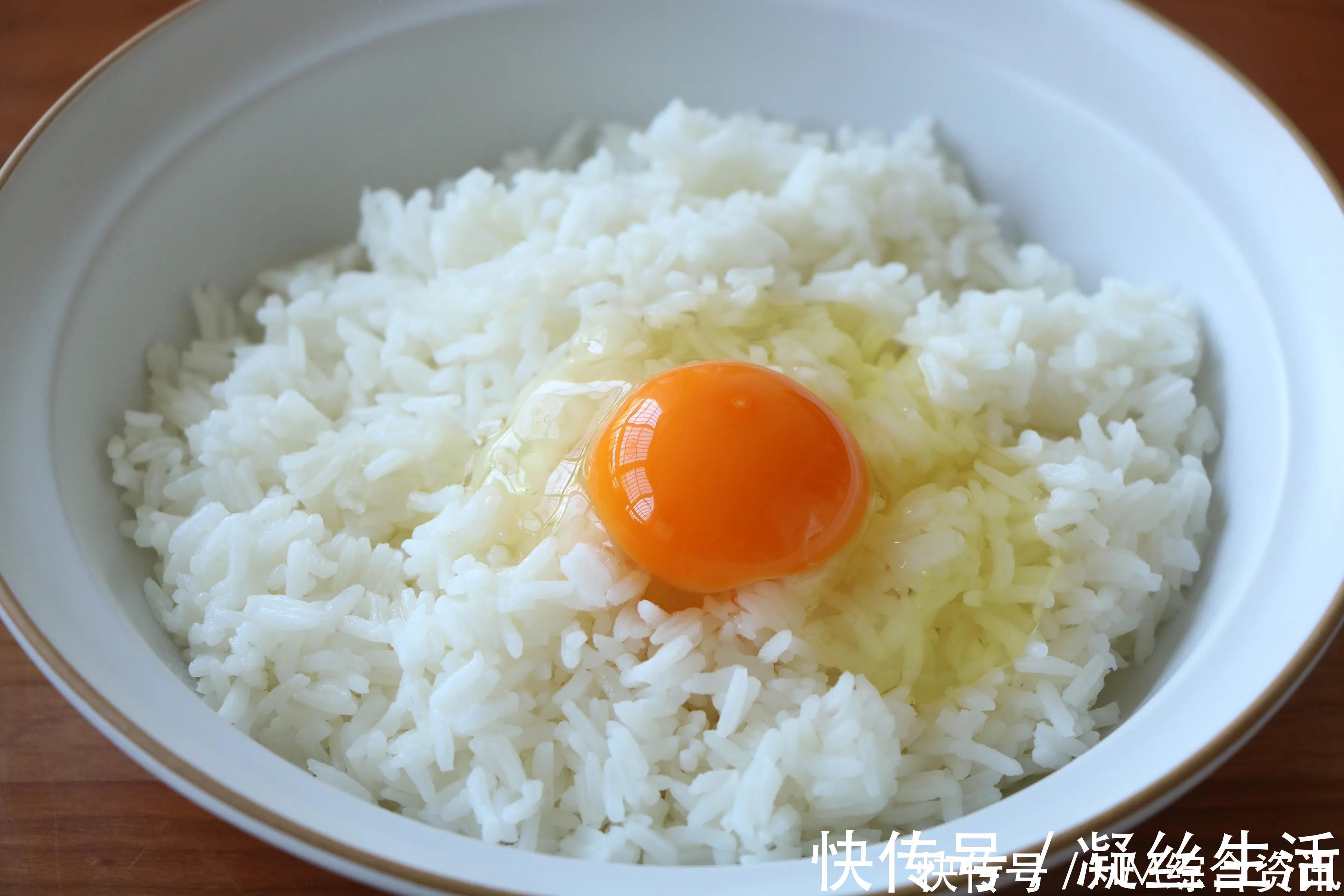 蛋包饭|剩米饭这样做,瞬间变得高大上,饭店一份58元,在家轻松学会!
