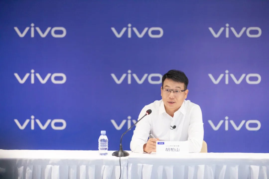 系列|新一代自研芯片即将登场！vivo X70系列：稳了