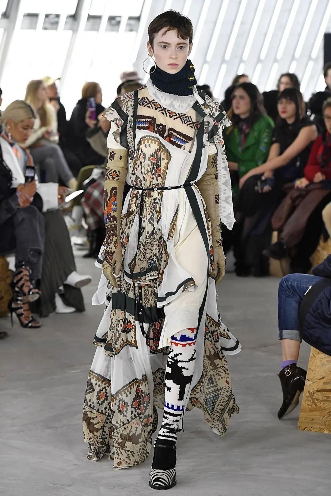 为什么“好色”的男人，总会在冬日拥抱「印第安图腾」？