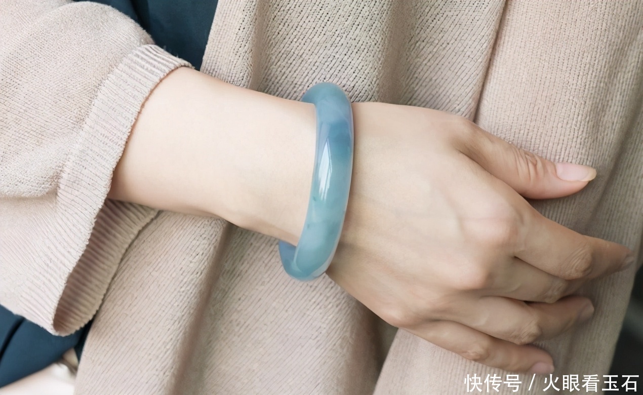 测量|不知道自己戴多大圈口的玉镯，看完你就明白了