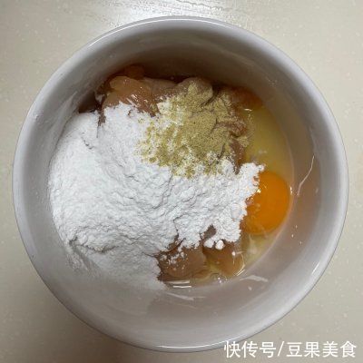 鸡胸肉可以这样做！糖醋鸡柳美得很