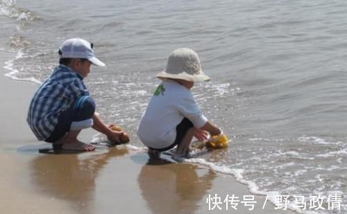 危险因素|两个孩子落水,爸爸先救自己孩子被骂自私,霸气回怼让人哑口无言