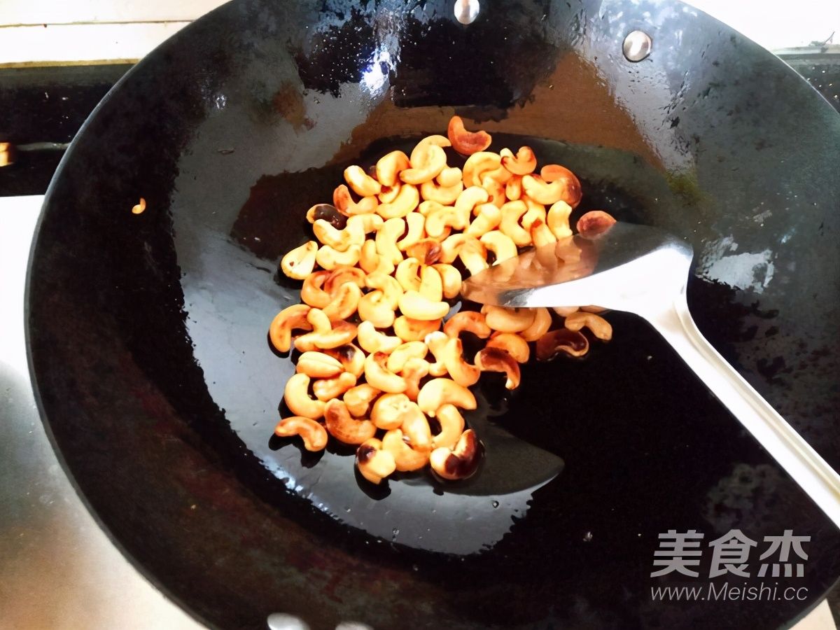 大年初一,若不缺钱,少吃花生瓜子,多吃这道菜,牛年福气满满