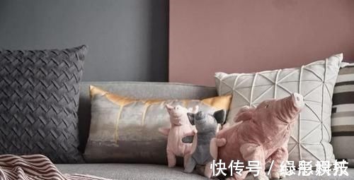 暖暖的味道|110㎡轻奢两居,高级灰+烟粉,个性独特的品质感让人惊艳!