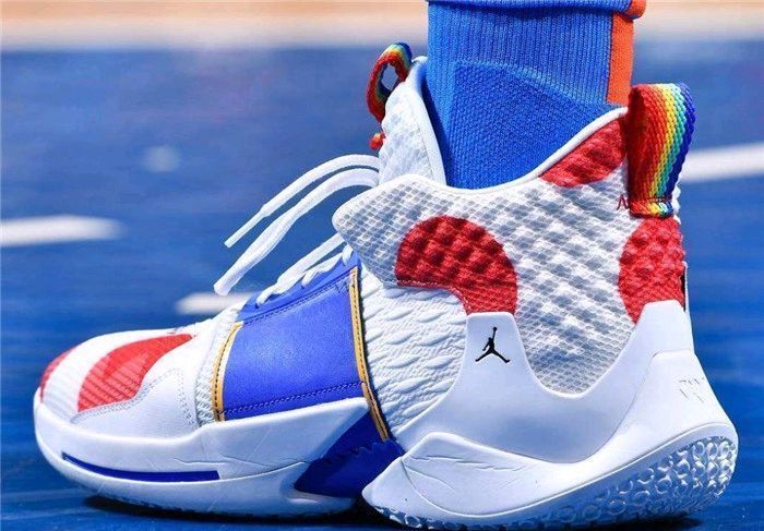 zoom 减轻足部的不适感这5个“高性能球鞋”,爱玩的你值得你的脚