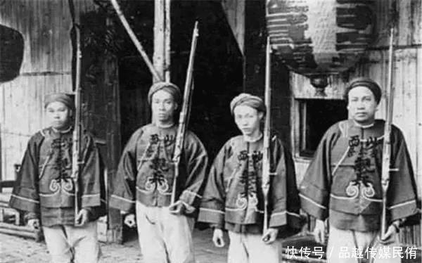 年才|清朝亡国后，最后5万清军坚守孤城75年，直到1987年才解散消失