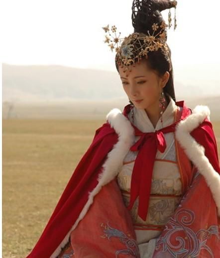 王昭君真的并非绝世美女 那为何却能名列 四大美人 之中 快资讯 王昭君真的并非绝世美女 那为何却能名列 四大美人 之中 快资讯
