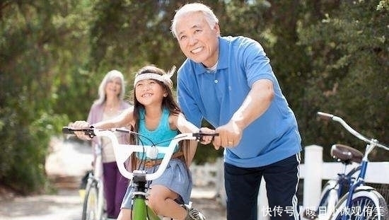 孩子|二胎家庭老人的独白:还是不要劝孩子生二胎吧!你会后悔的