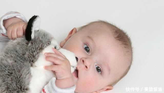 月子|月子里的宝宝有这七个特征，暗示智力发育好，做的越熟练越聪明