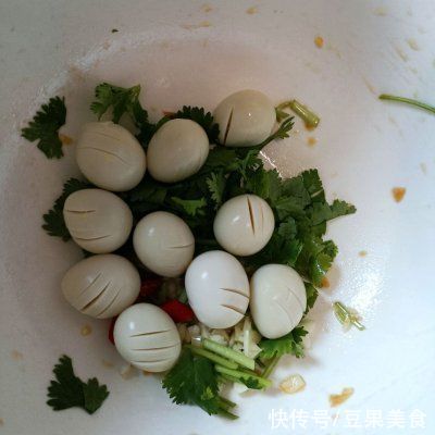 简单省事懒人菜凉拌鹌鹑蛋,一次就上瘾