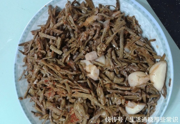 猪肉|秋季，吃猪肉不如吃它，等于天然泻药，刮油排毒，小腹不鼓了