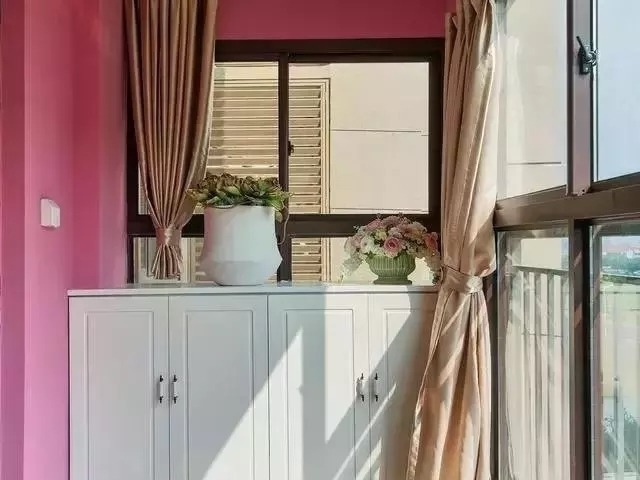 书房式|记住了,阳台这样装修,不仅能晾晒衣服还能多出一间房