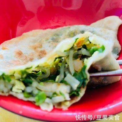 皮薄馅大|回味无穷的韭菜盒子（鸡蛋鲜虾馅）来拯救你的胃