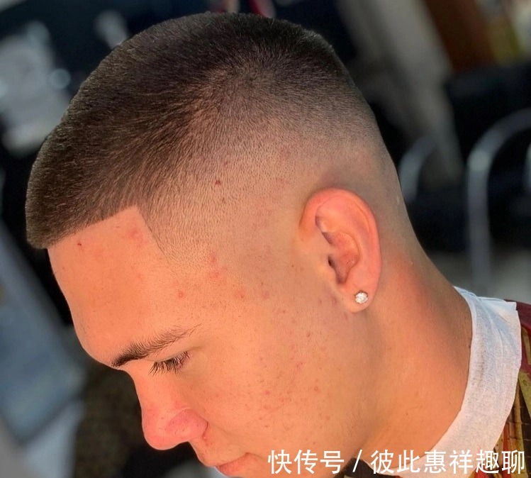 寸头|受欢迎的男士发型有哪几种?小寸头,飞机头,两侧铲短发型都不错
