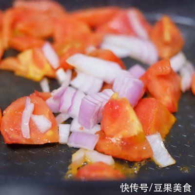 韩式|超简单10分钟下饭菜！韩式土豆烧番茄便当