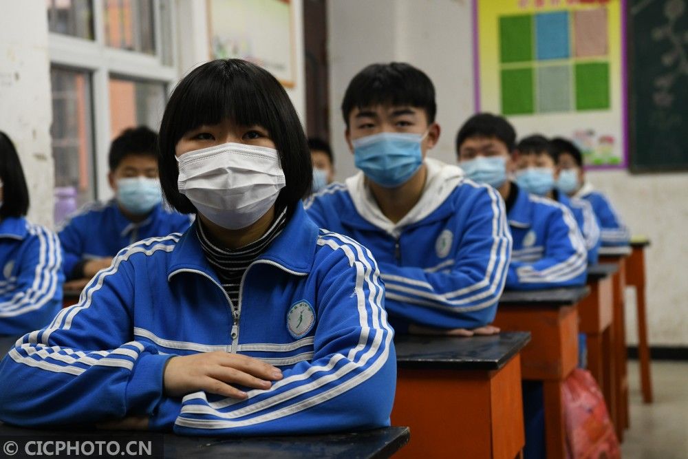 做好防疫 多地迎开学