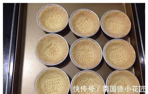 它外酥内软,上桌就一抢而空,家人爱吃,做法简单易学!