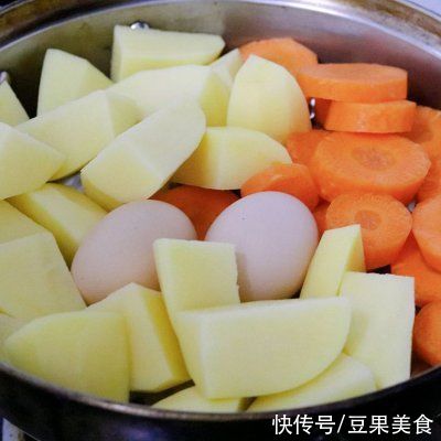 吐司|简单美味，十分钟健康早餐：土豆泥沙拉三明治走起