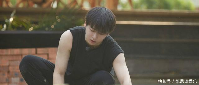 任嘉伦做客《向往的生活》,任劳任怨,发劳动感悟,提升节目品质