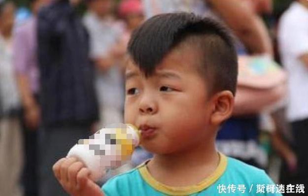 孩子|对孩子身体伤害较大的3种饮料曝光,家长不要再囤积,快点扔掉