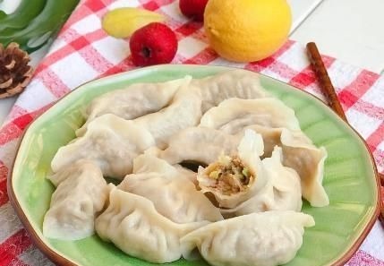 调肉馅，调料不懂别乱放！教你万能调法，肉馅咸香入味，鲜嫩多汁