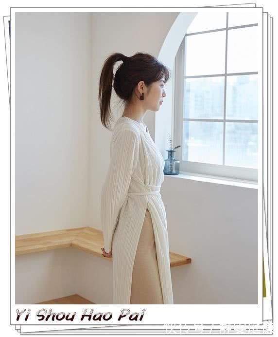 搭配 轻松而时尚，显瘦有气质裹身裙的搭配示范，谁穿谁美