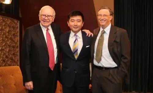 成钢|芮成钢重出江湖:论一个“男外围”的倒掉