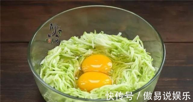 早餐|早餐就爱它，比鸡蛋灌饼简单还更好吃，几块钱全家吃饱！