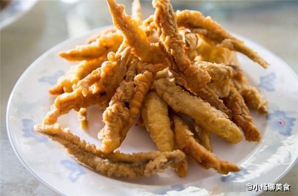淀粉|油炸小鱼时，沾“面粉”还是“淀粉”？沾错了粉，难怪不酥脆可口