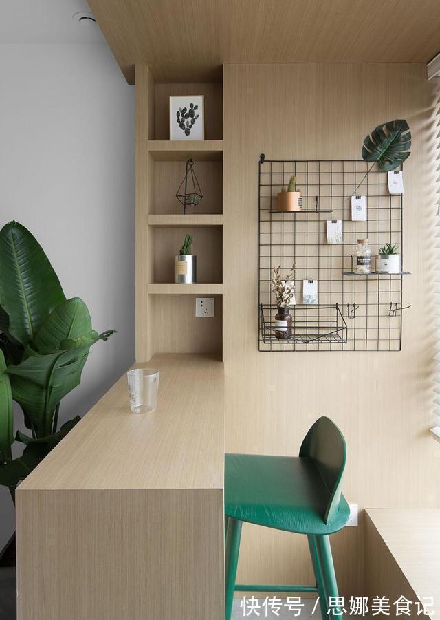 主卧|她坚持给电视墙和沙发墙互换位置,效果出来后,既大气又实用